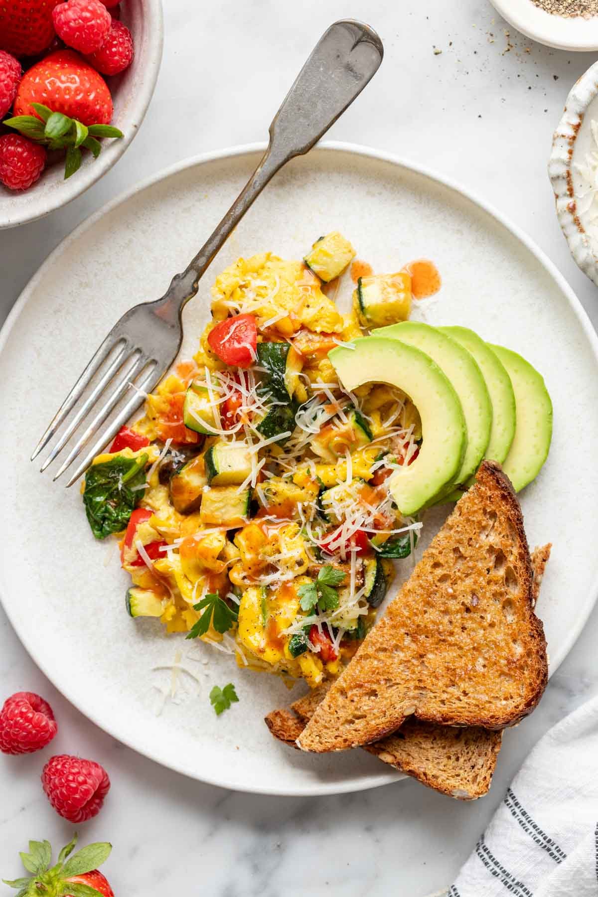 Vegetable Scrambled Eggs Healthy Seasonal Recipe Heal Blogger 9853