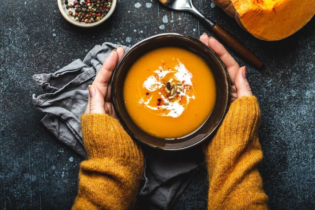 5 Healthy Winter Soups to Warm You Up