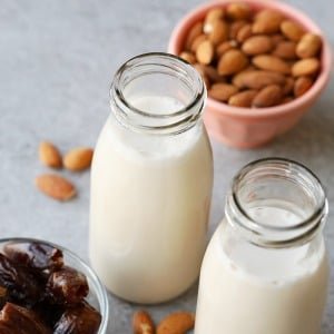 How to make almond milk

 – healblogger