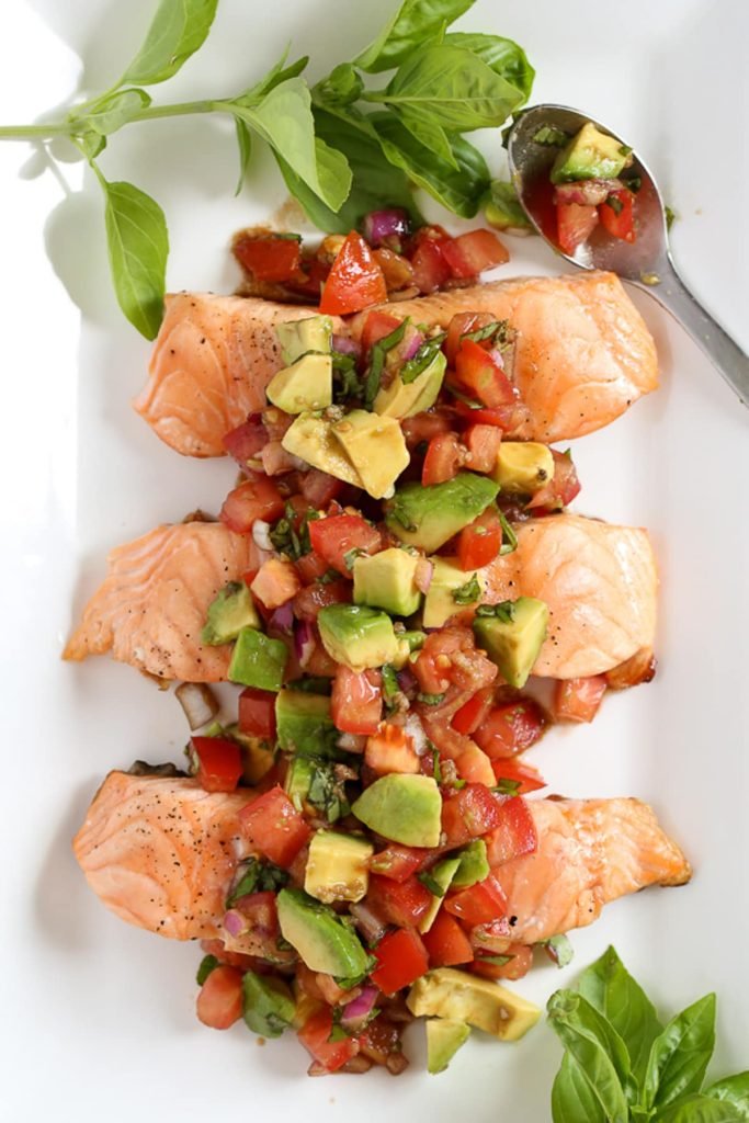Grilled Salmon Bruschetta with Avocado

 – healblogger